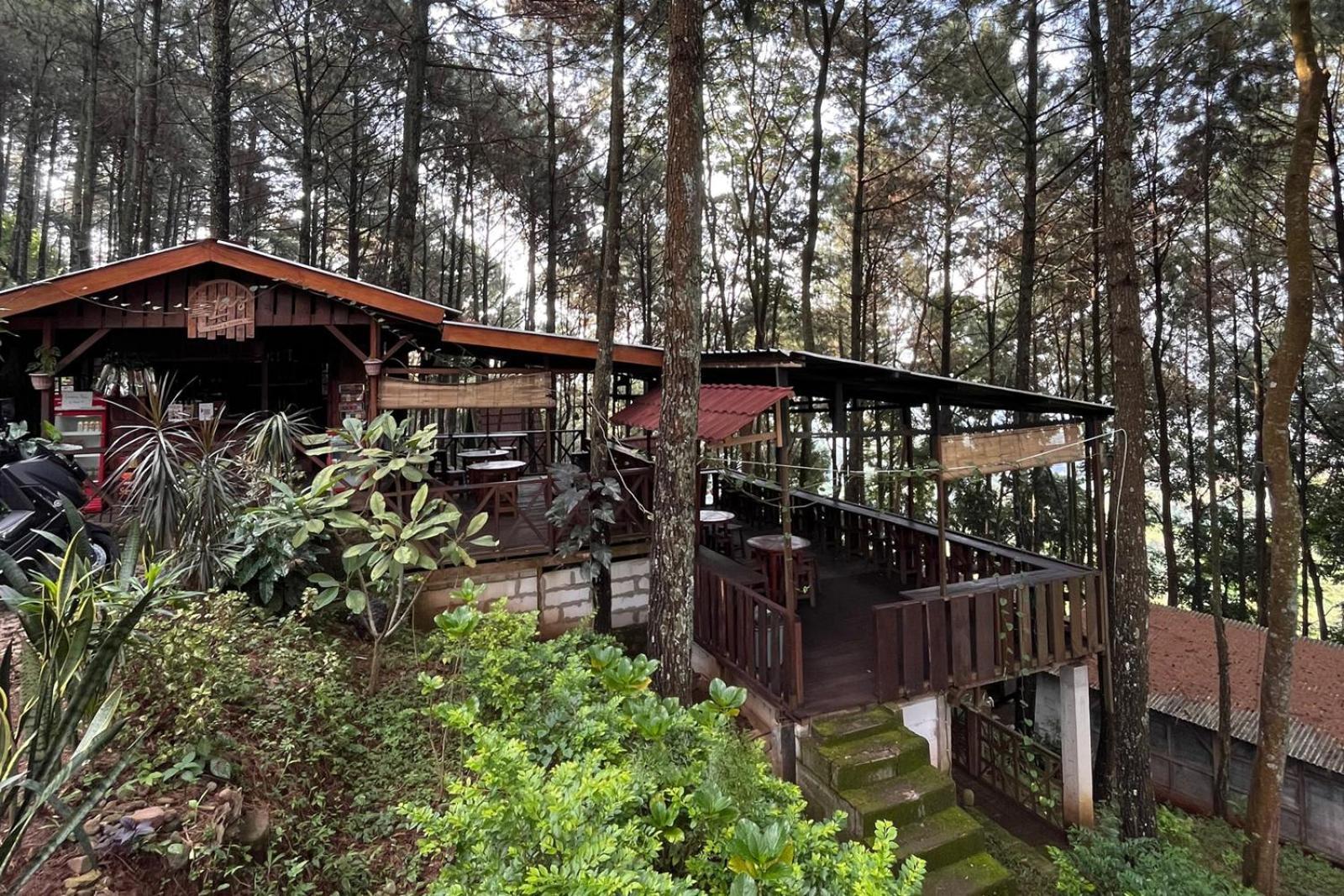 Alas Pacet By Twospaces, Mojokerto Pacet (East Java) Exterior foto